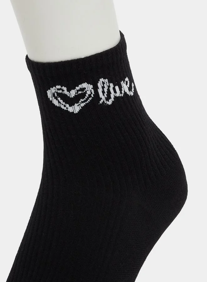 Styli Pack of 3 - Heart Print Ankle Socks